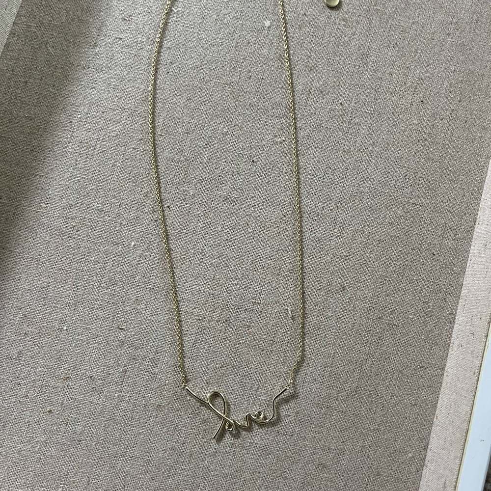 Woman's necklace